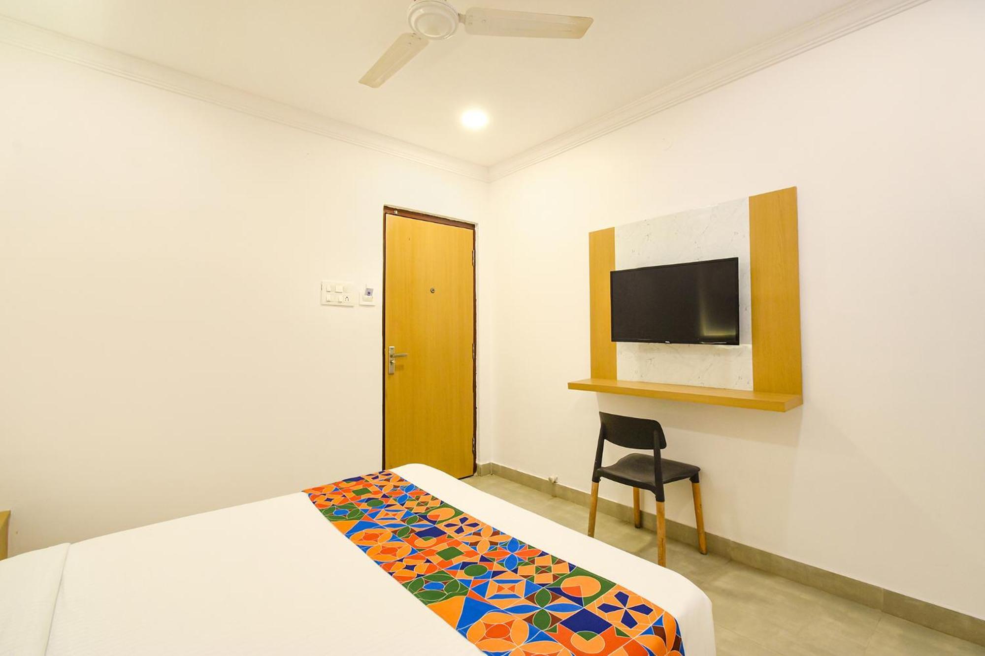 Fabhotel The Cinco Primera - Nr Kbr Park, Banjara Hills Hyderabad Exterior foto